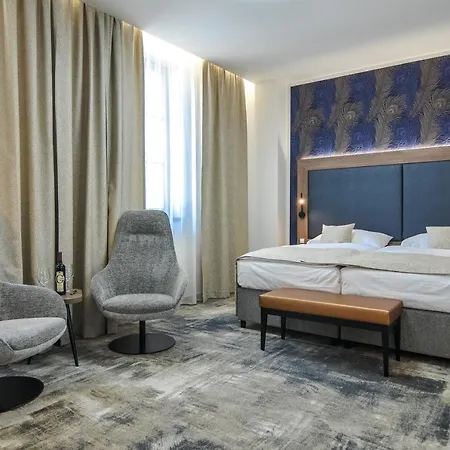 Galant Hotel