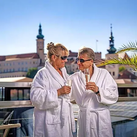 Galant Szálloda 4*